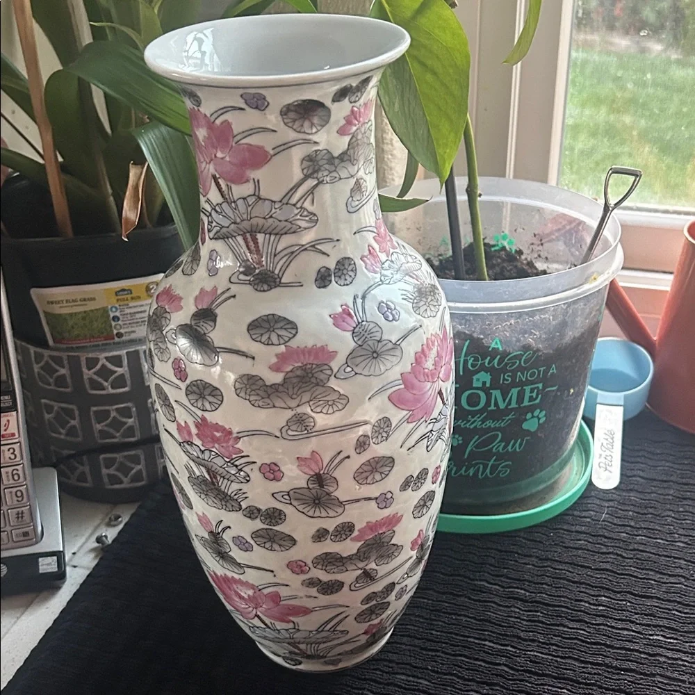 Floral Ceramic Vase - Pink and Gray - Picture 4 of 7